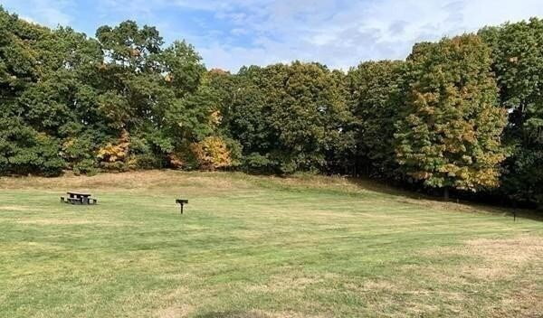 Building Photo - Comfort, Convenience & Style — Updated 2-Bed Condo with Pool