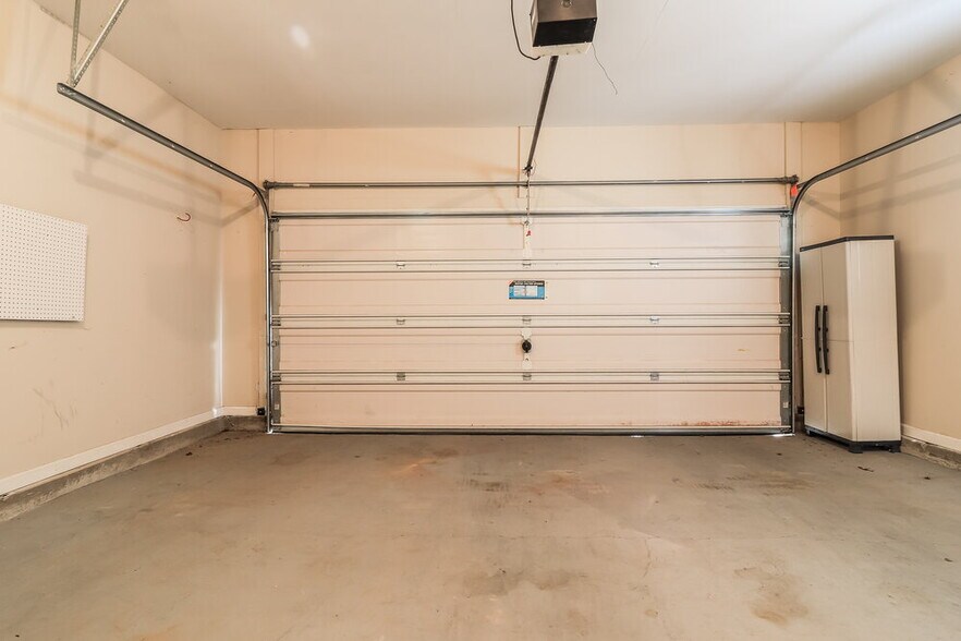 Building Photo - 4639 Liberty Square Dr