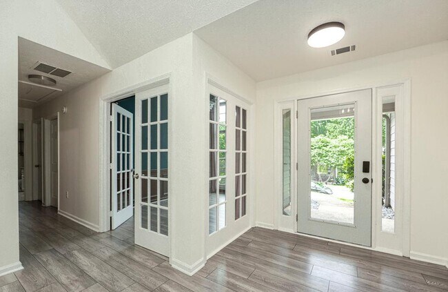 Building Photo - 5377 Fawn Ivey Ln