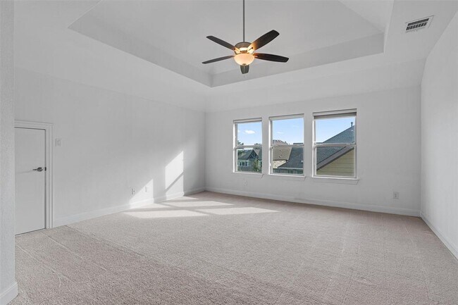 Building Photo - 2328 Lucky Ln