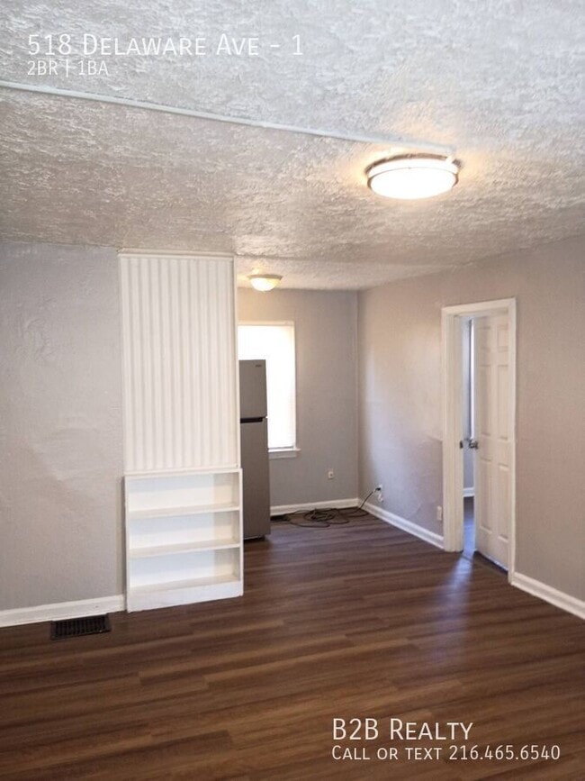 Building Photo - 518 Delaware Ave