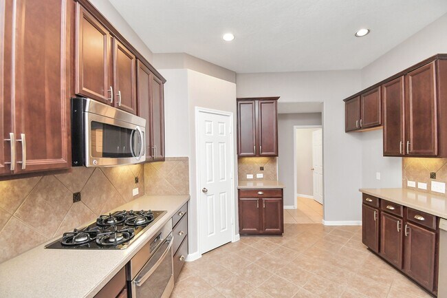 Building Photo - 17311 Elverson Oaks Dr