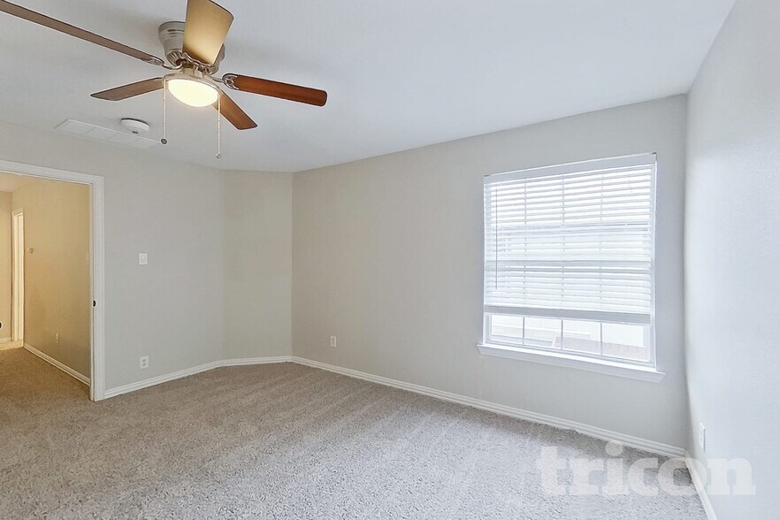 Building Photo - 5813 Norfolk Ln