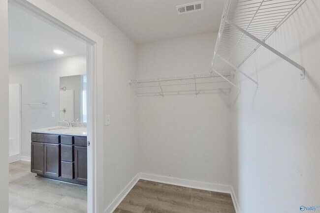 Building Photo - 6405 Upchurch Dr