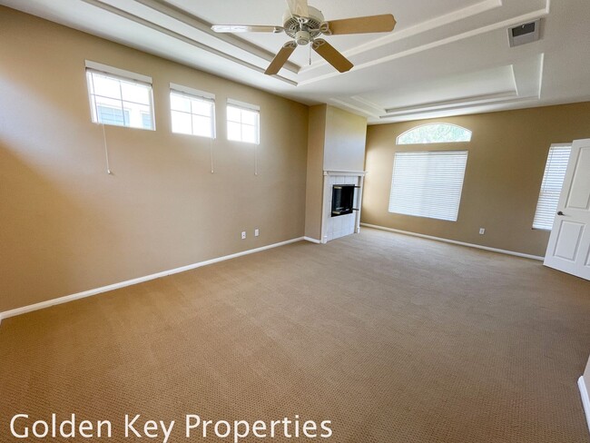 Building Photo - 3BR/2.5BA home in Aviara! Gated Community of Marea!