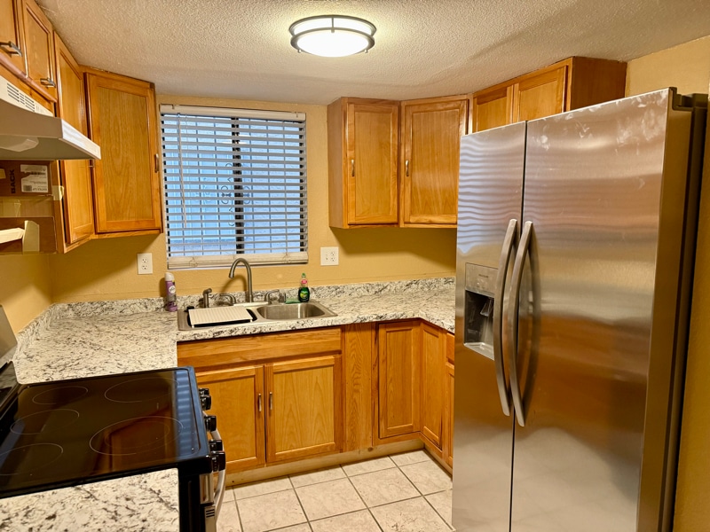 Building Photo - 1215 Coach Ln