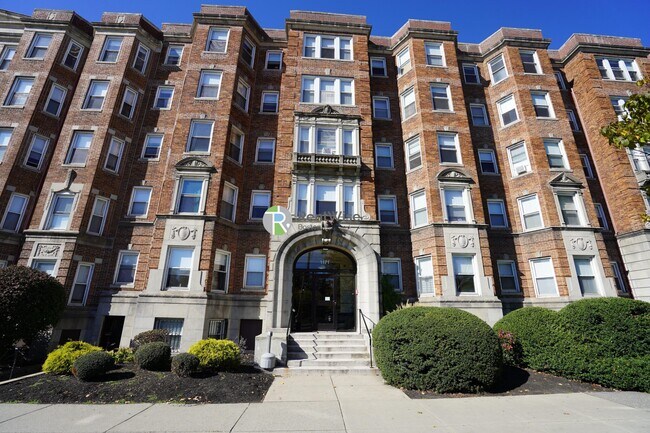 Building Photo - 1171 Boylston St