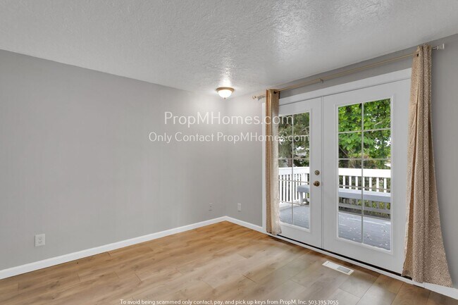 Building Photo - Secluded Nature Retreat: 3 Bedrooms + Bonus Space!