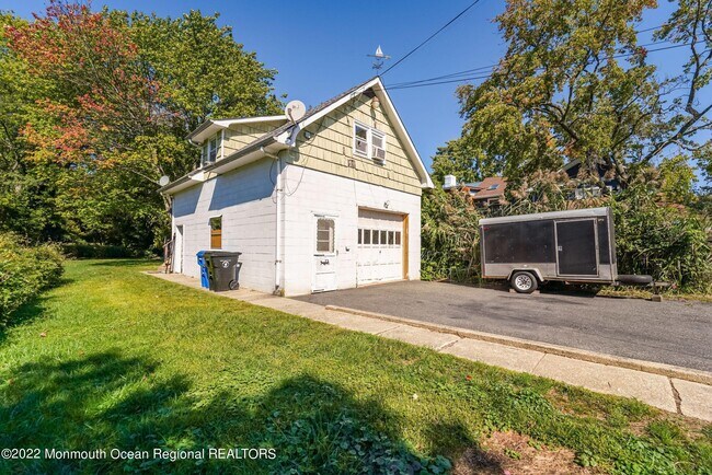 Building Photo - 23 Briarcliff Pl