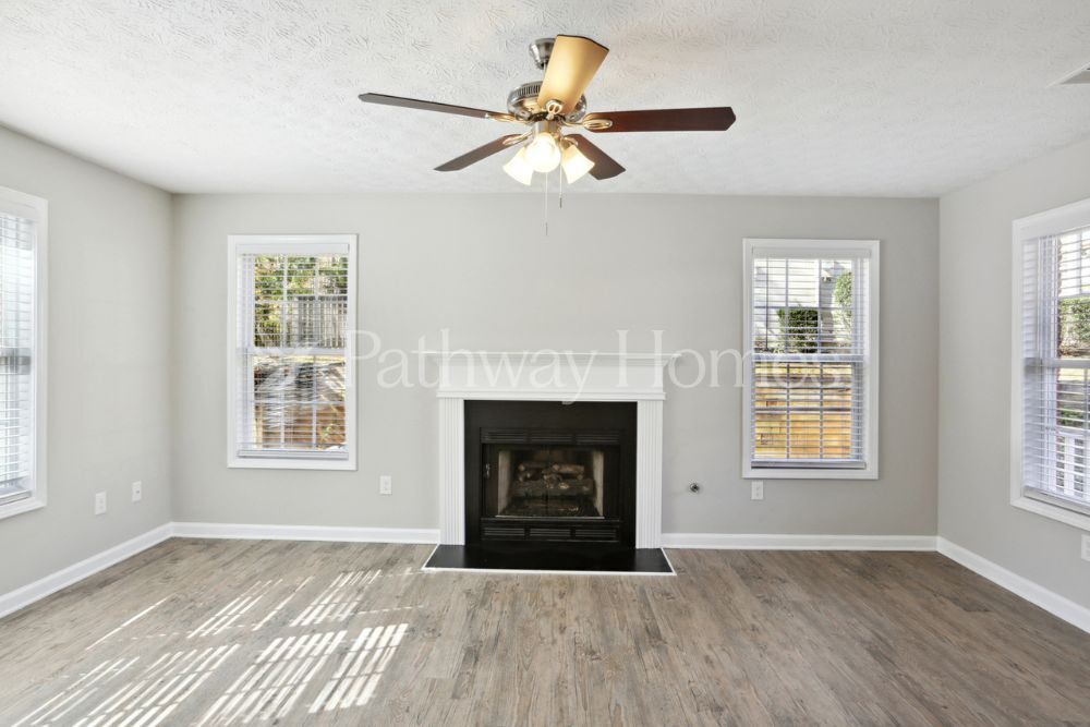 Building Photo - 62 Nellie Brook Dr SW