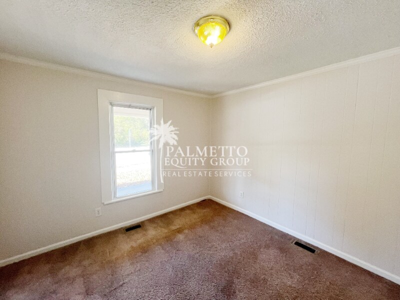 Building Photo - 823 Silver Ave