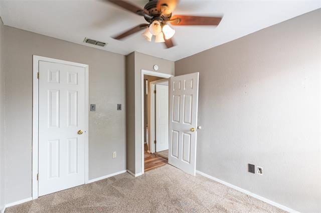 Building Photo - 3902 Karen Dr