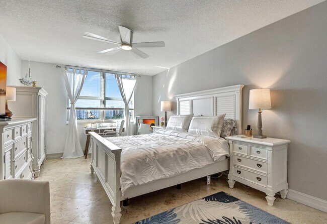 Building Photo - 99 SE Mizner Blvd