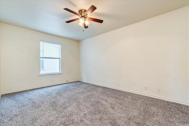 Building Photo - 126 Sandstone Dr