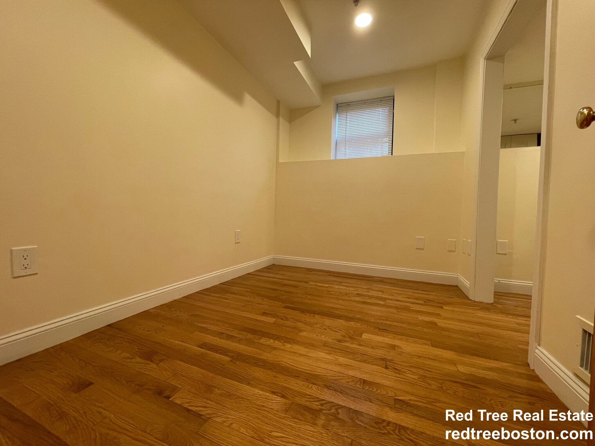 Building Photo - 1801 Beacon St