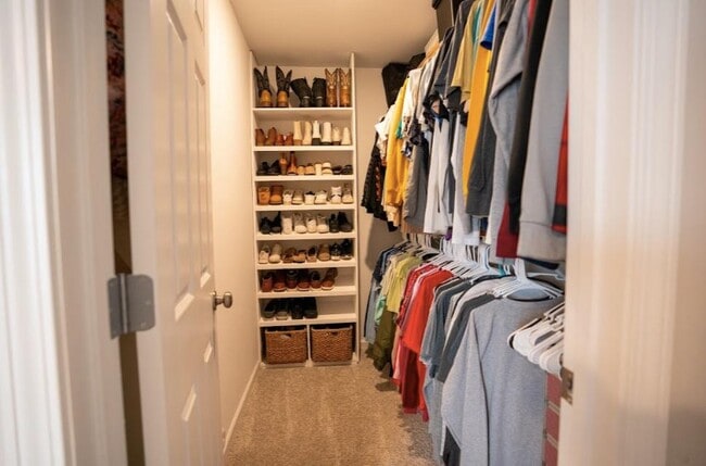 Building Photo - 16430 Natchez Dr