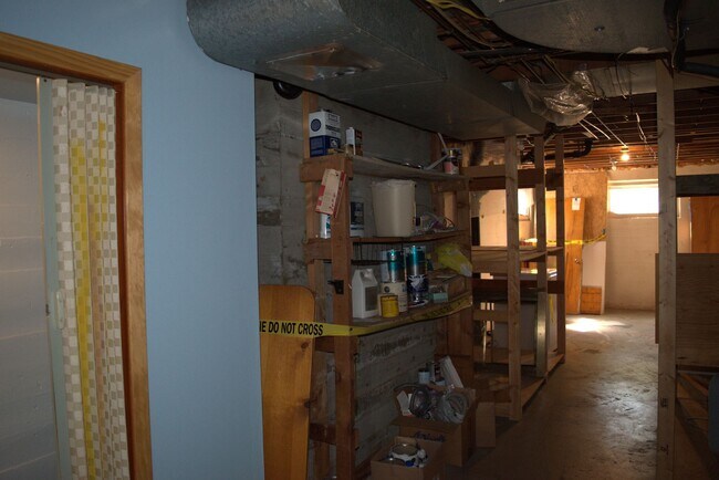 Building Photo - Marvelous 4 Bed 2.5 Bath House In Quarry H...