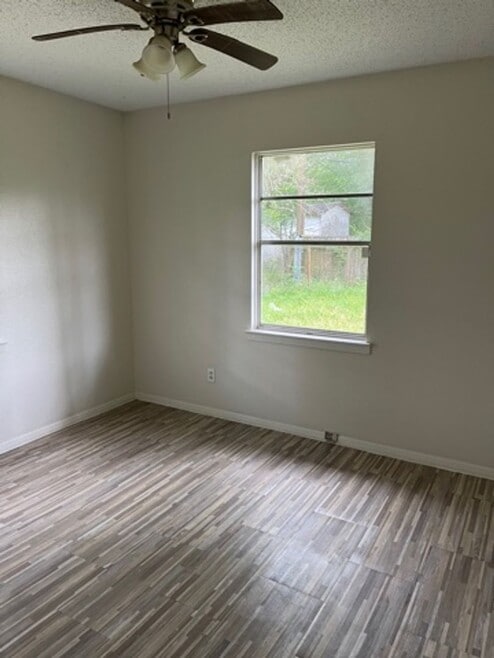 Building Photo - 11235 Lemond Dr
