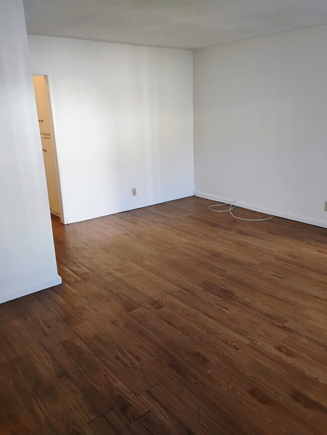 Building Photo - 7722 Chapman Ave