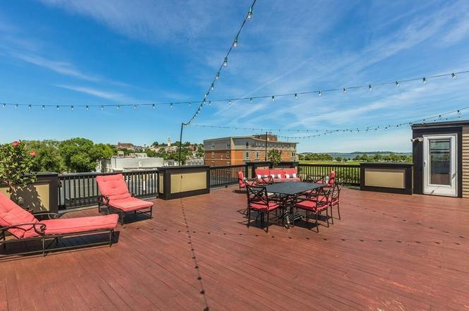 Building Photo - 45 Vinton St