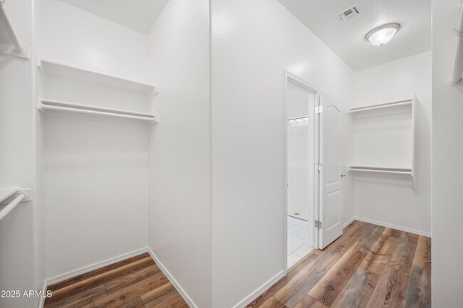 Building Photo - 2814 W Apollo Rd