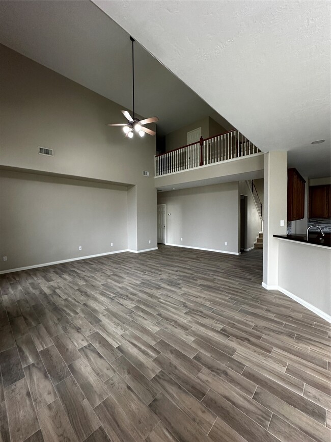 Building Photo - 18515 Skippers Helm