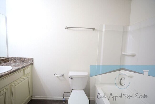 Building Photo - Move in special $800!! Beautiful 3 bed / 2 bath home - Nettleton!!