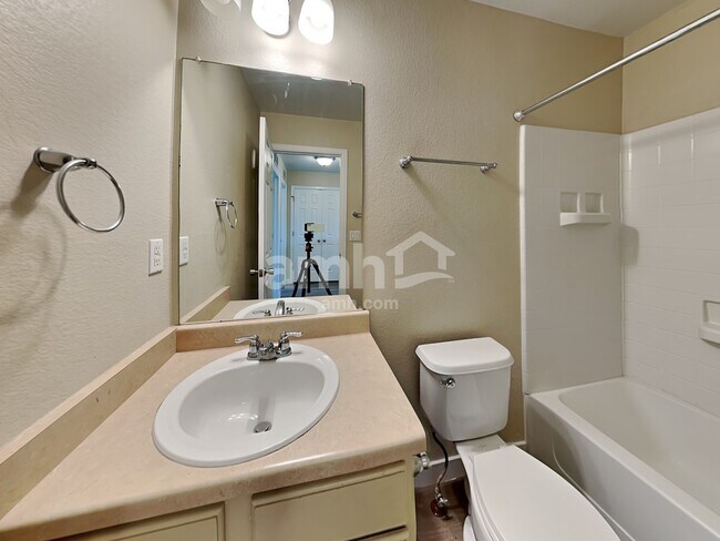 Building Photo - 18908 E 47th Dr