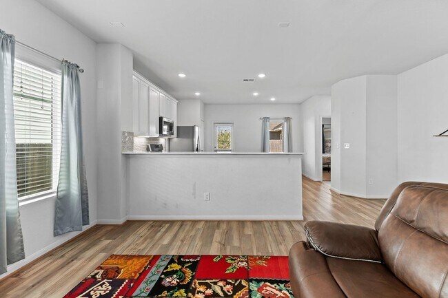 Building Photo - 216 Blue Hibiscus Dr