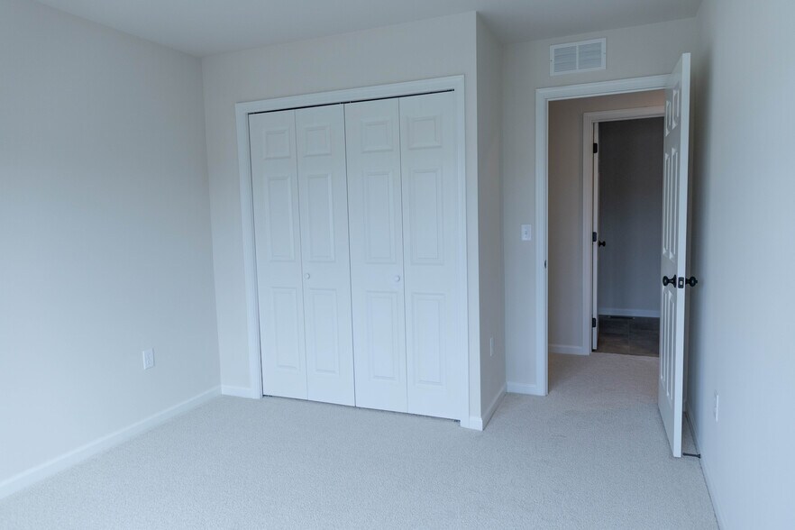 Building Photo - 89 Beech Tree Ct