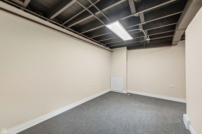 Building Photo - 805 Norfolk Ave