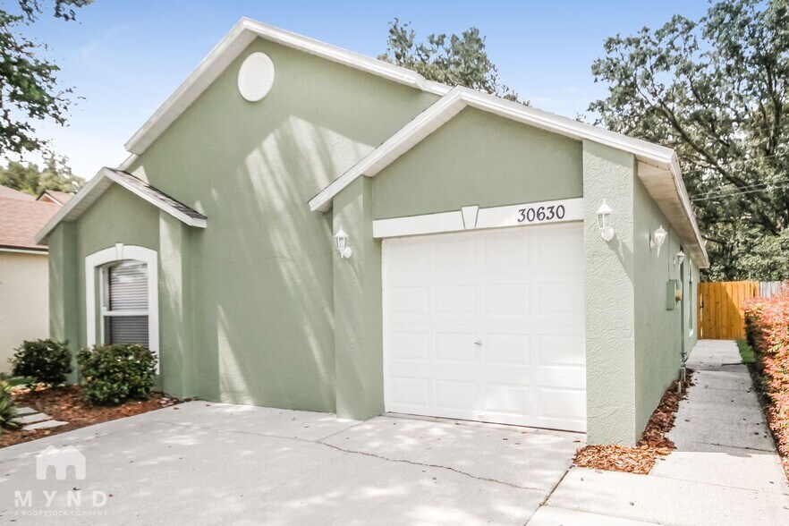 Building Photo - 30630 Double Dr