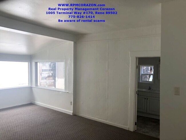 Building Photo - 317 C St