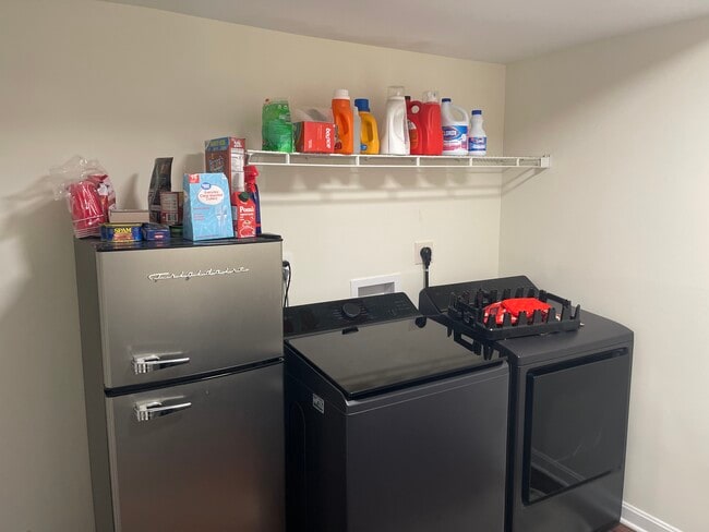 Building Photo - 507 Stafford Glen Ct