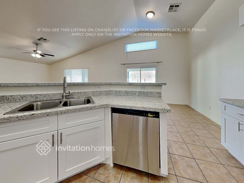 Building Photo - 16147 N 157th Dr