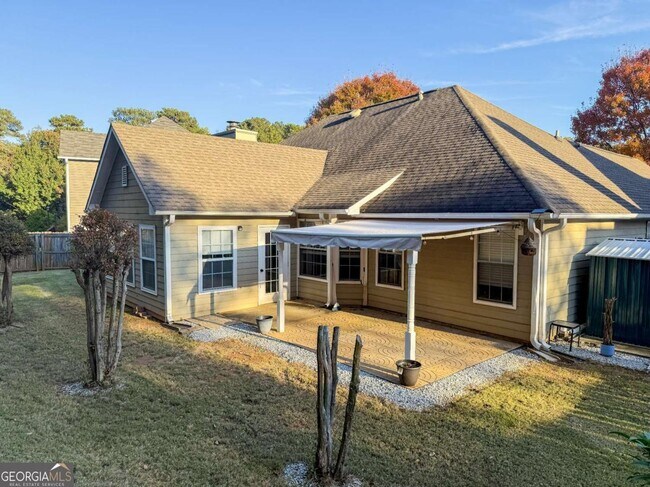 Building Photo - 5555 Grove Place Crossing SW