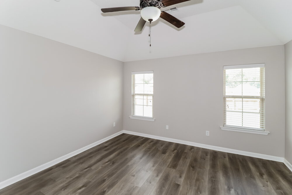 Building Photo - 9466 Darren Cir S