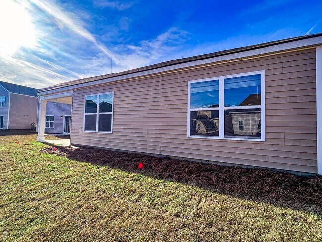 Building Photo - Coming Available!