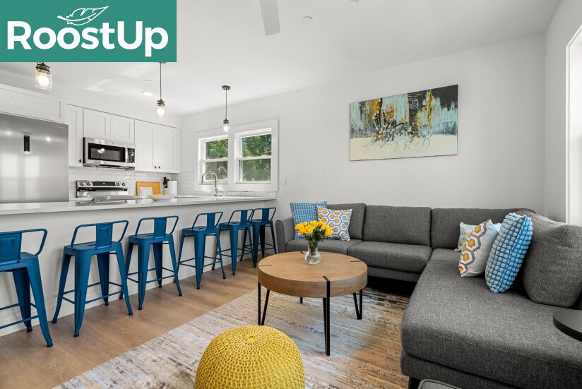 Primary Photo - RoostUp Furnished Private Bedroom with Pri...