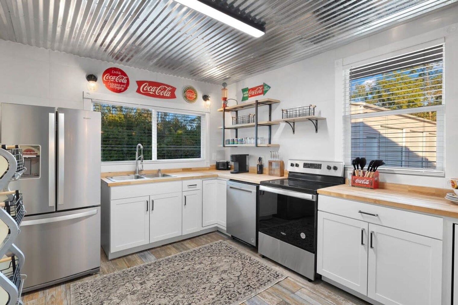 Building Photo - 15100 Sweetwater Ct