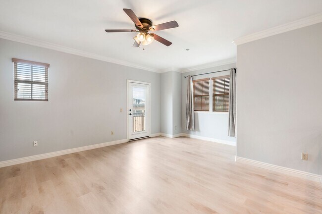Building Photo - Three bedroom condo for lease in Arcadia