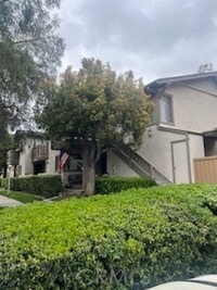 Building Photo - 48 Clearbrook