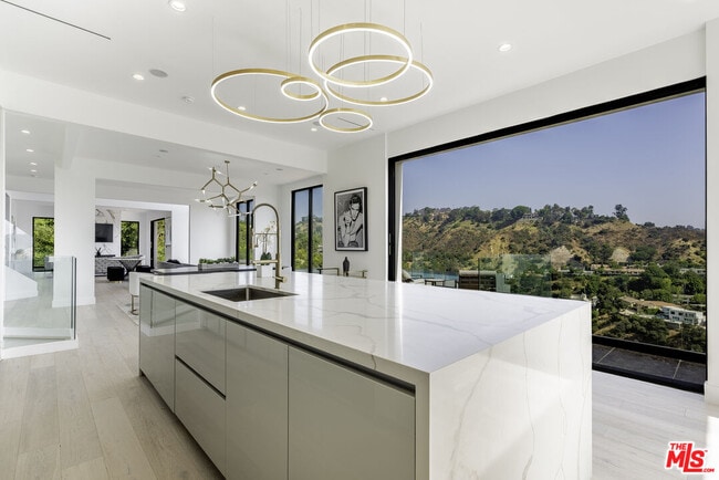 Building Photo - 7567 Hermes Dr