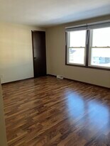 Building Photo - 1525 Commanche Ave