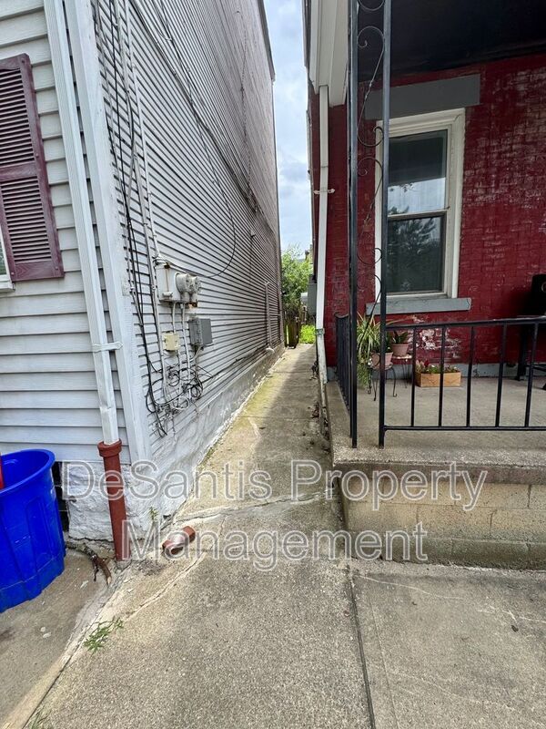 Building Photo - 1509 Hatteras St