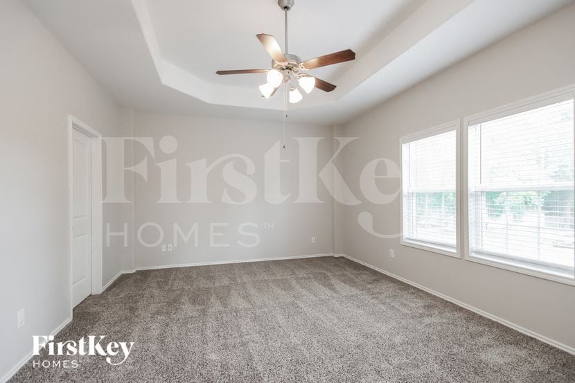 Building Photo - 511 Topsail Way