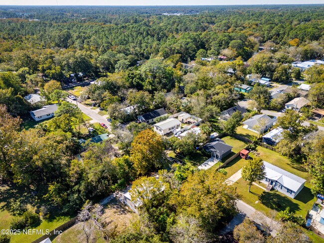 Building Photo - 501 Aiken St