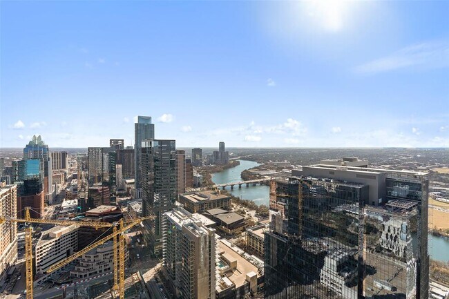 Building Photo - 360 Nueces St