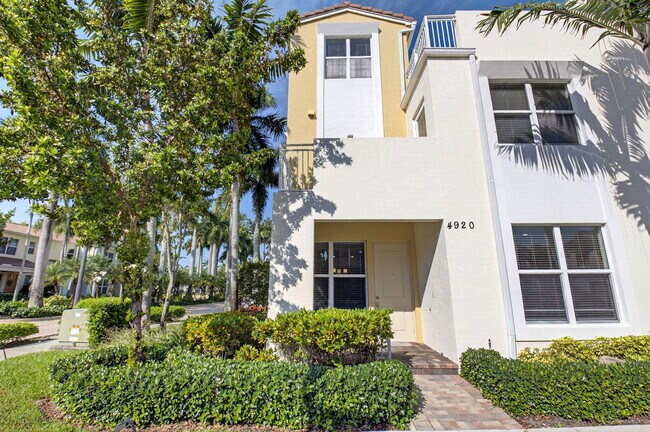 Building Photo - 4920 NW 15th Ave