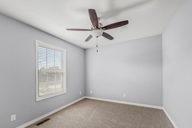 Building Photo - NEW LUXURY 3 BED 2.5 BATH TOWNHOUSE!!!